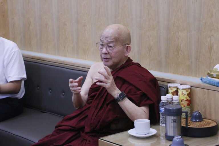 WELCOMING VENERABLE PROFESSOR EMERITUS K. L. DHAMMAJOTI BACK TO MALAYSIA: A WARM RETURN & HEARTFELT ACADEMIC EXCHANGE